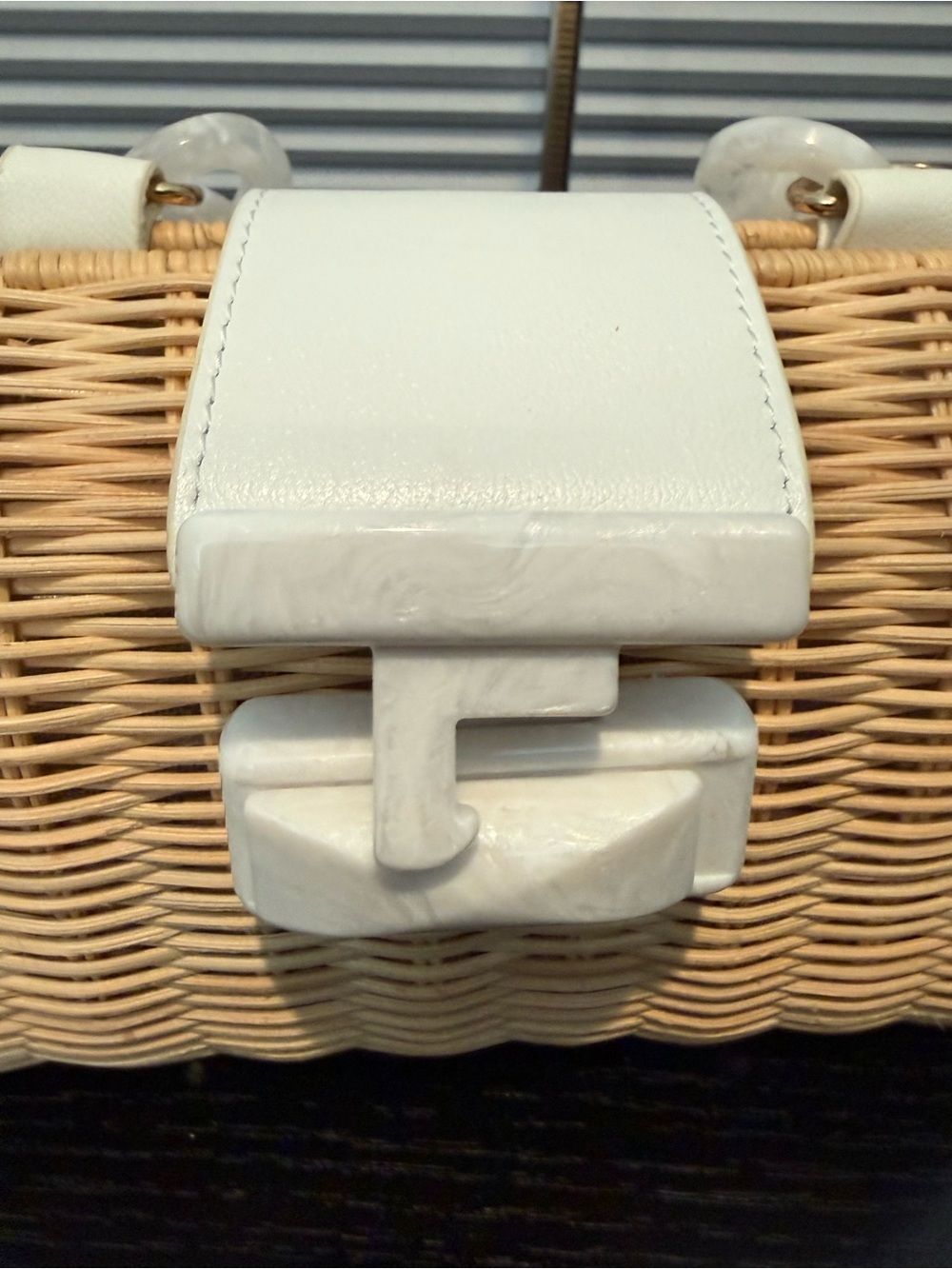 BTB HANDBAG - Picture 8 of 12